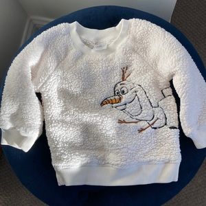 Hanna Andersson fluffy Frozen II top
